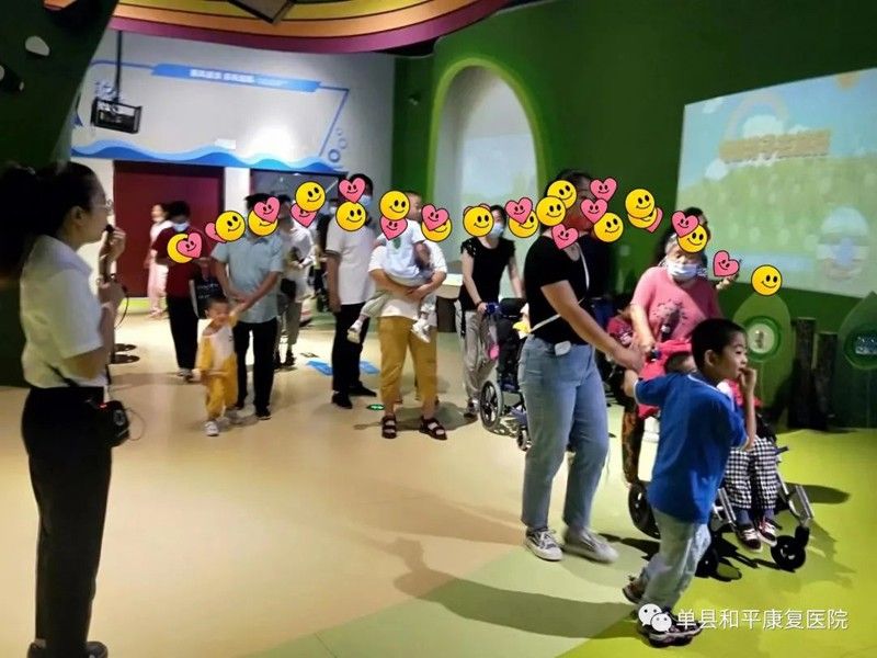 “零距离感受科技魅力”——特殊儿童走进科技馆