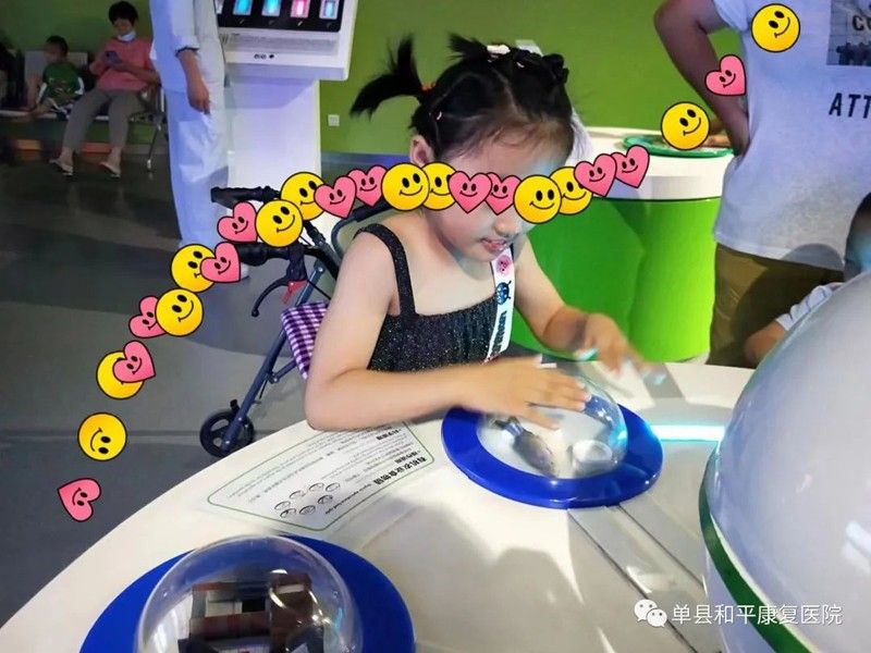 “零距离感受科技魅力”——特殊儿童走进科技馆